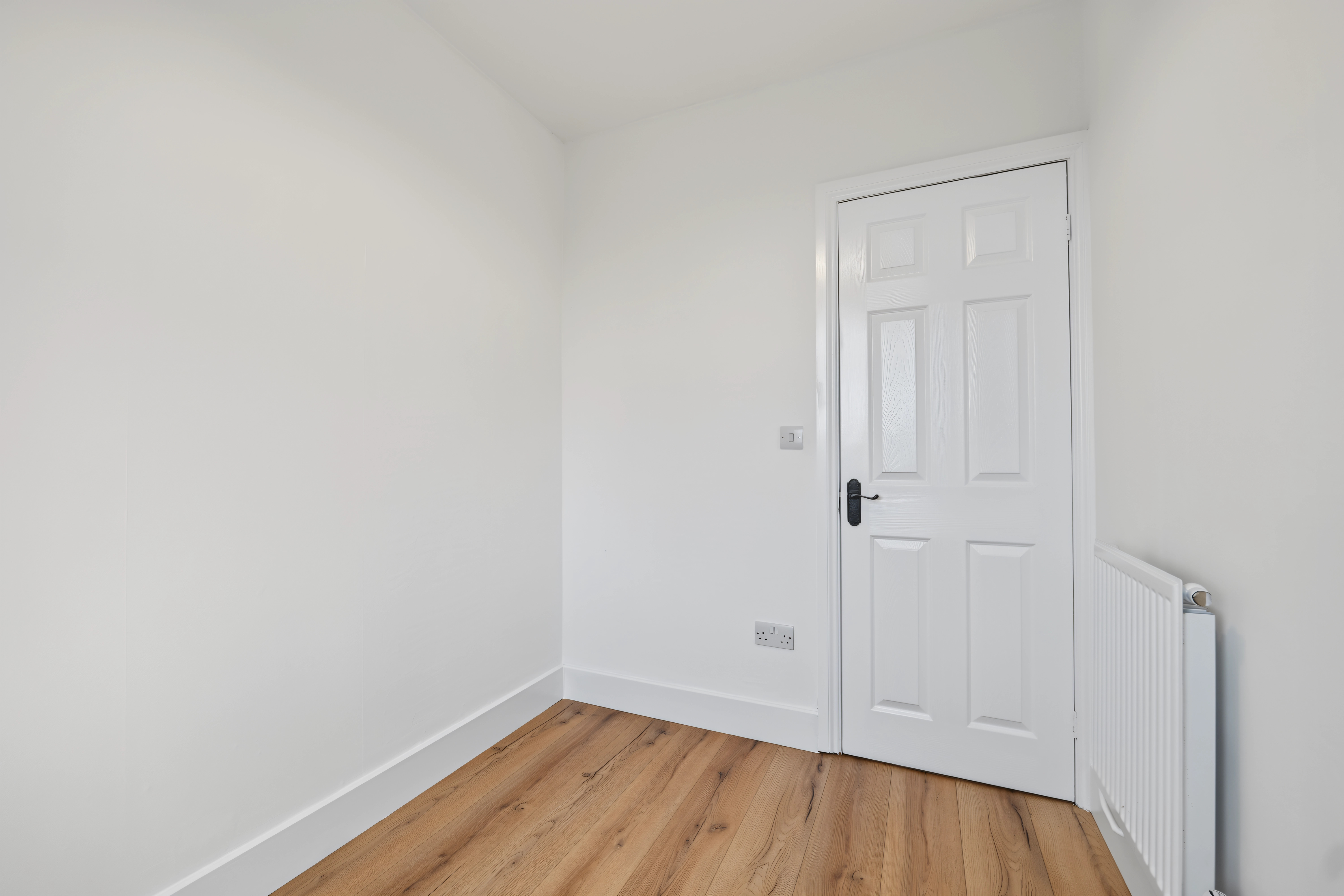 3 bedroom semi detached house for sale, Woodlands Drive, Loughborough, LE11