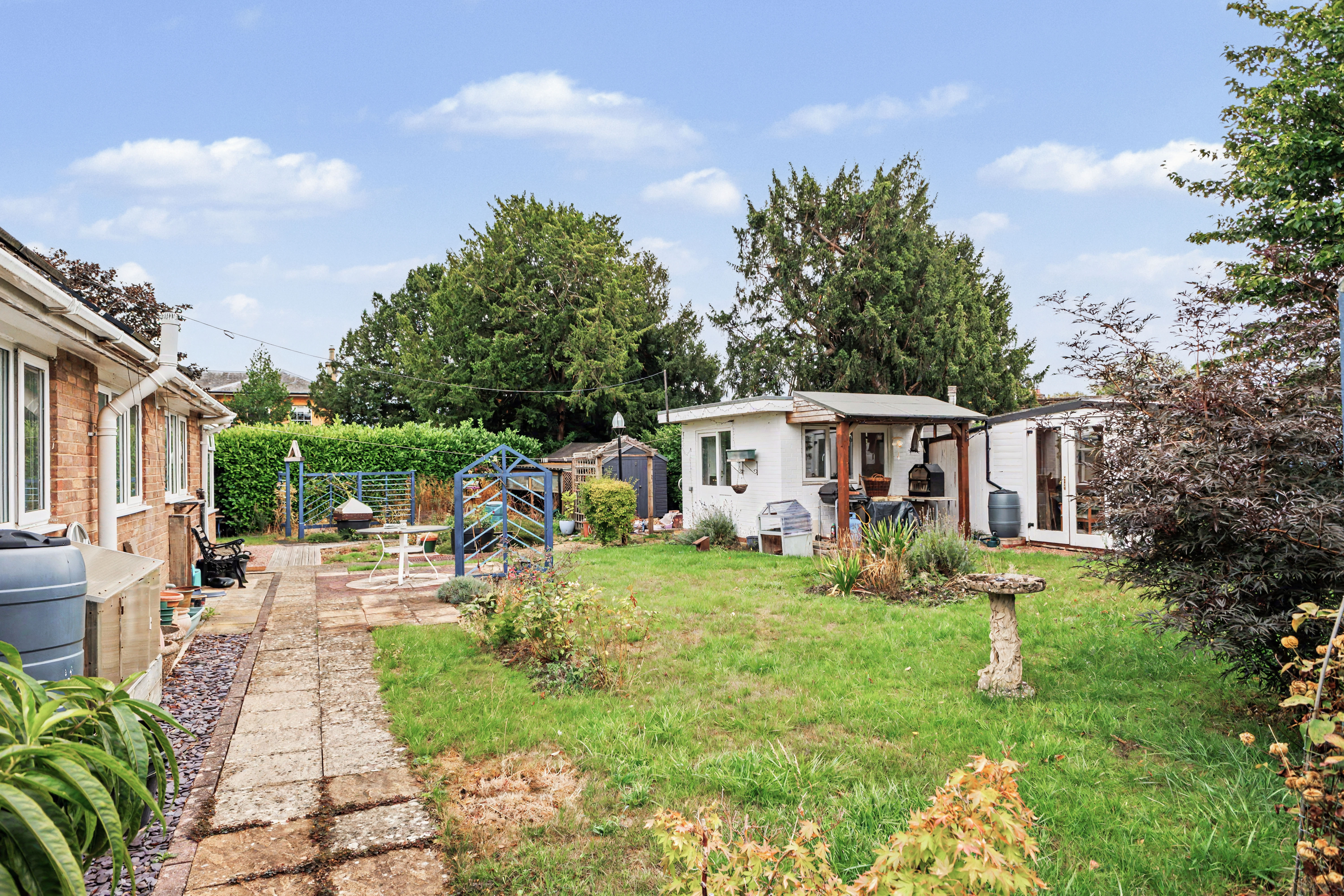 2 bedroom detached bungalow for sale, Chestnut Close, Evesham, WR11