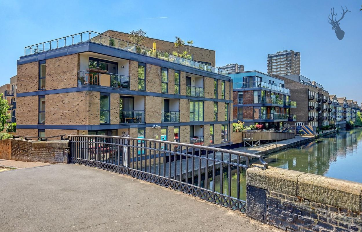 1 bedroom flat for sale, Cyan Apartments, London, E3, photo 18 of 19