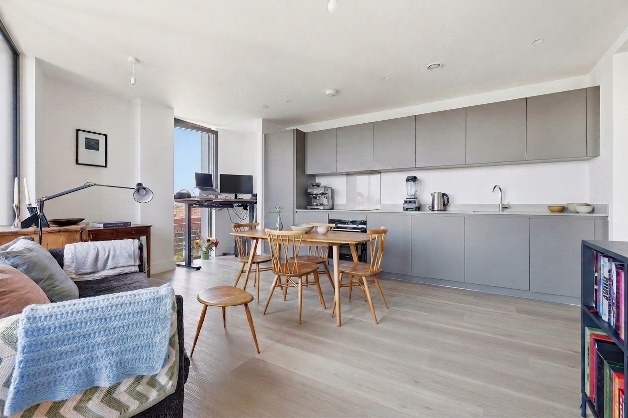 1 bedroom apartment for sale, Corn House, London, E15, photo 6 of 13
