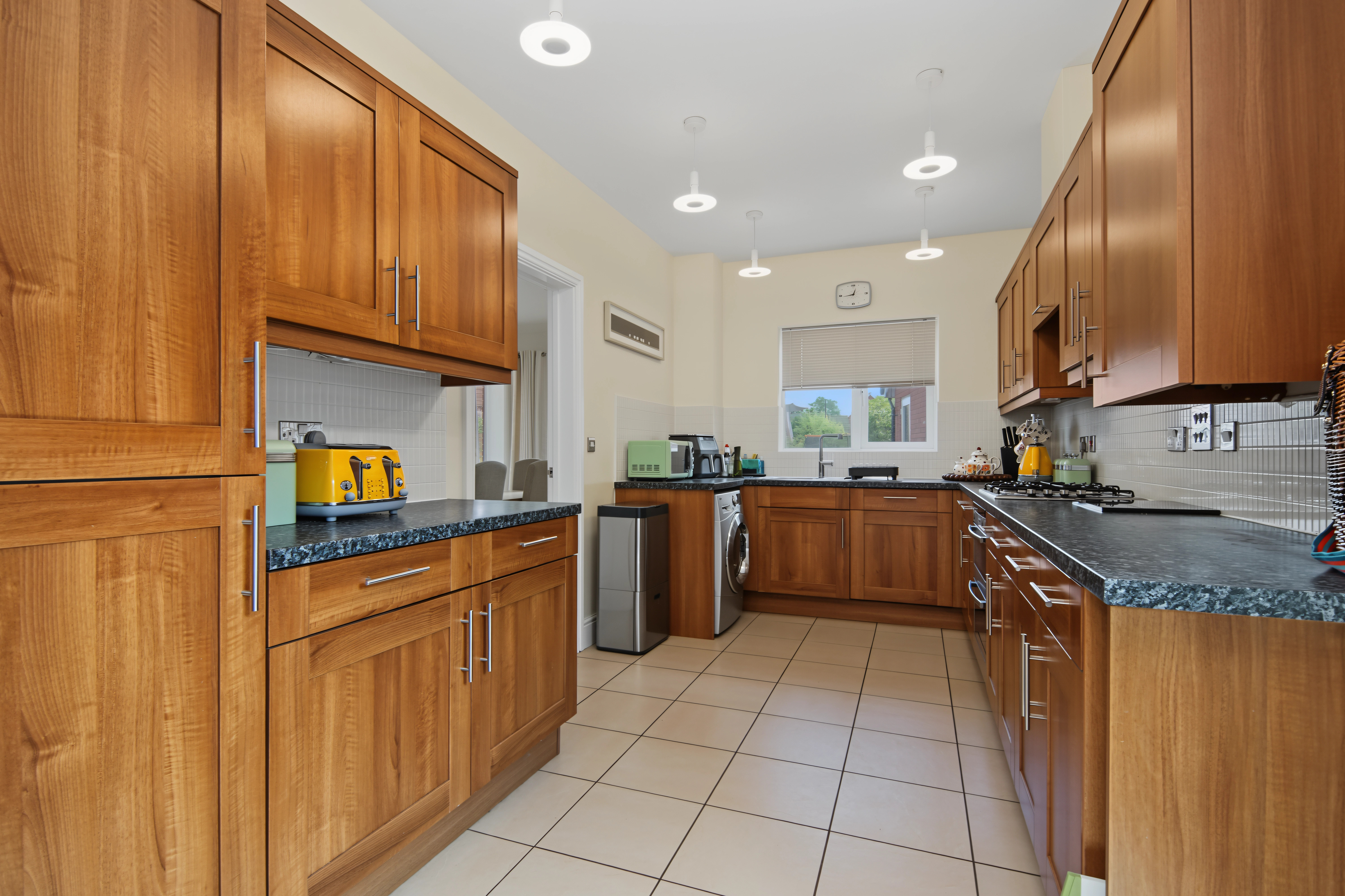 4 bedroom detached house for sale, Manhattan Way, Coventry, CV4, photo 2