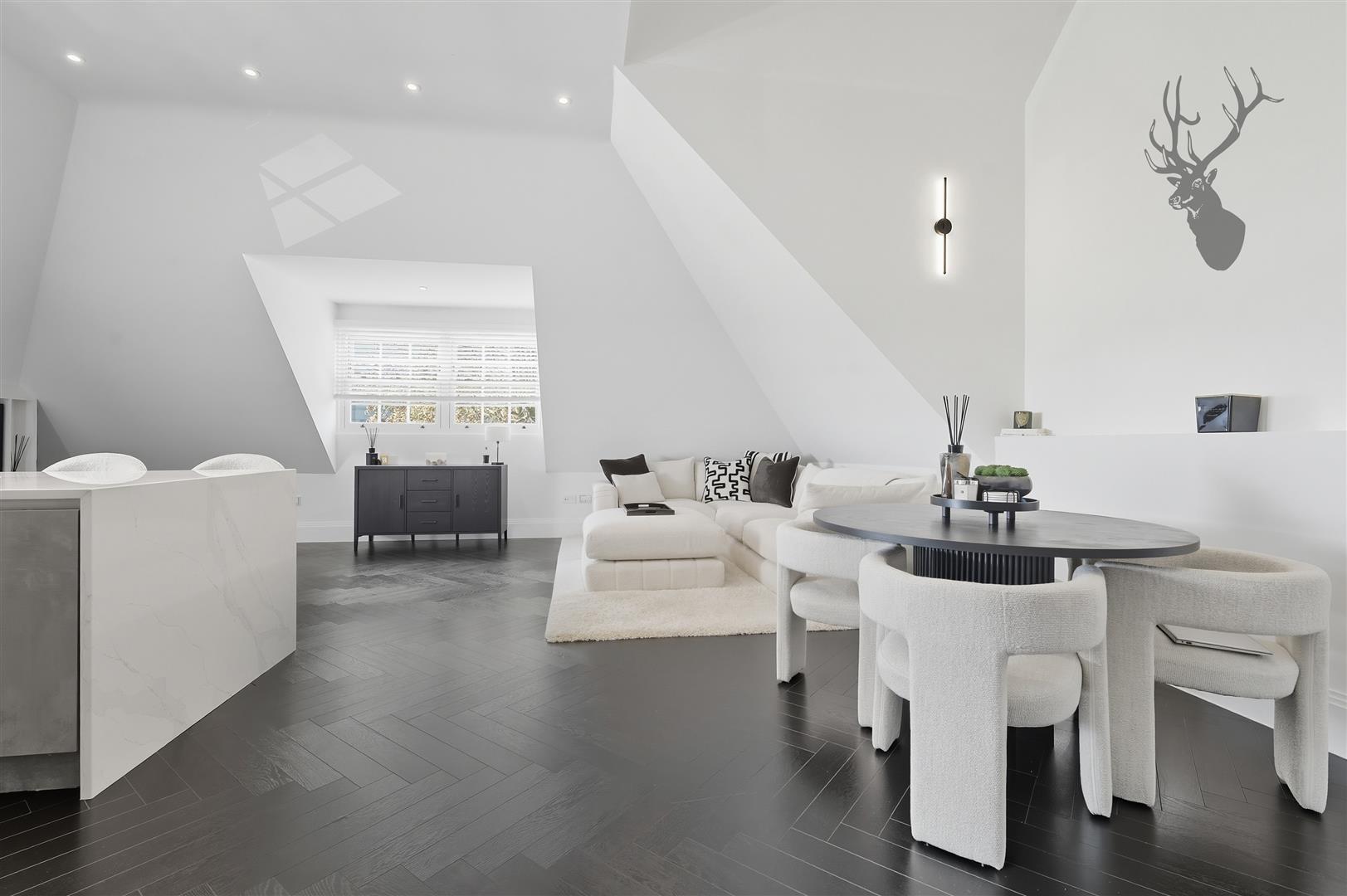 3 bedroom flat for sale, Manor Road, Chigwell, IG7, photo 12 of 20