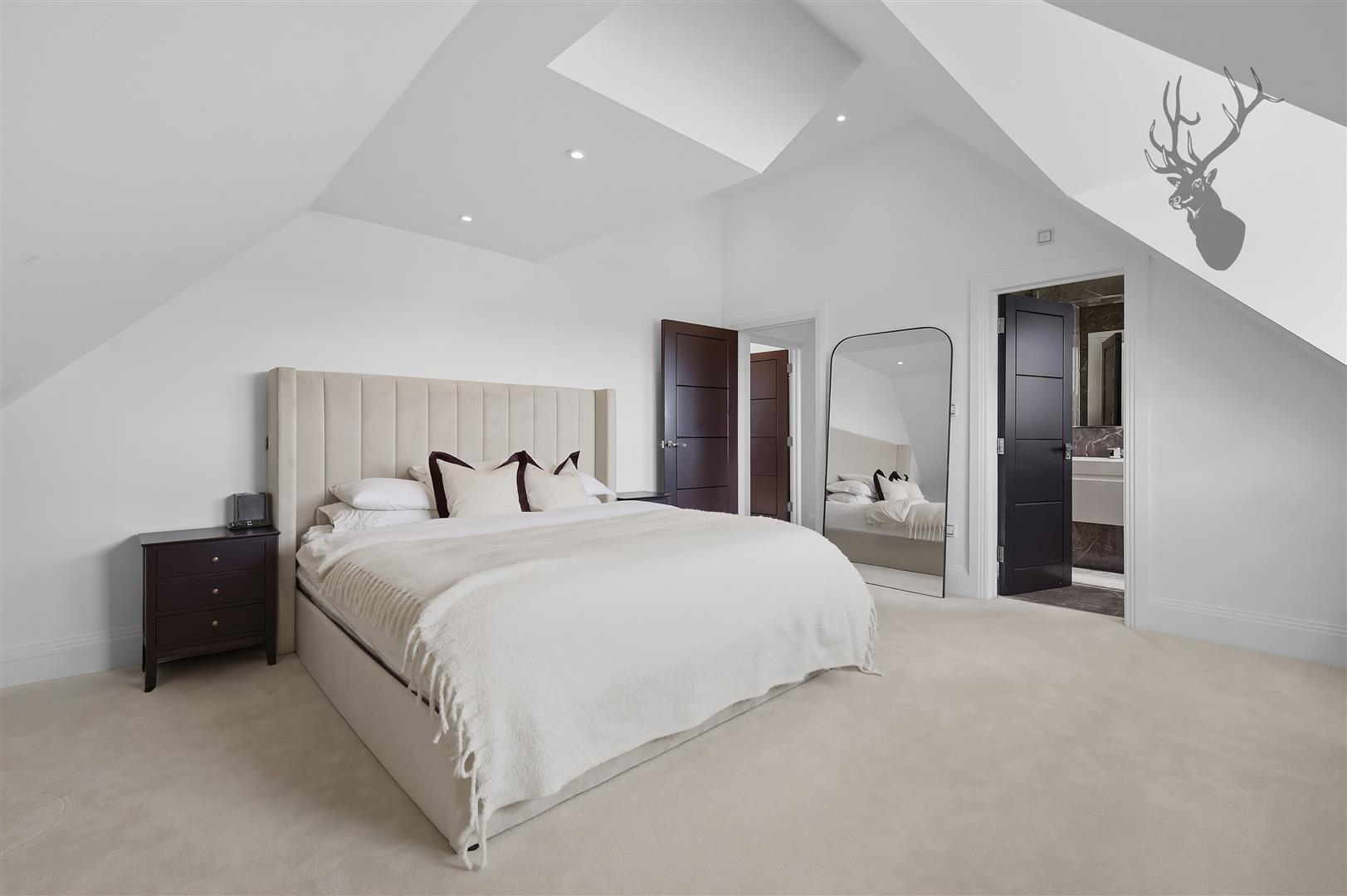3 bedroom flat for sale, Manor Road, Chigwell, IG7, photo 16 of 20