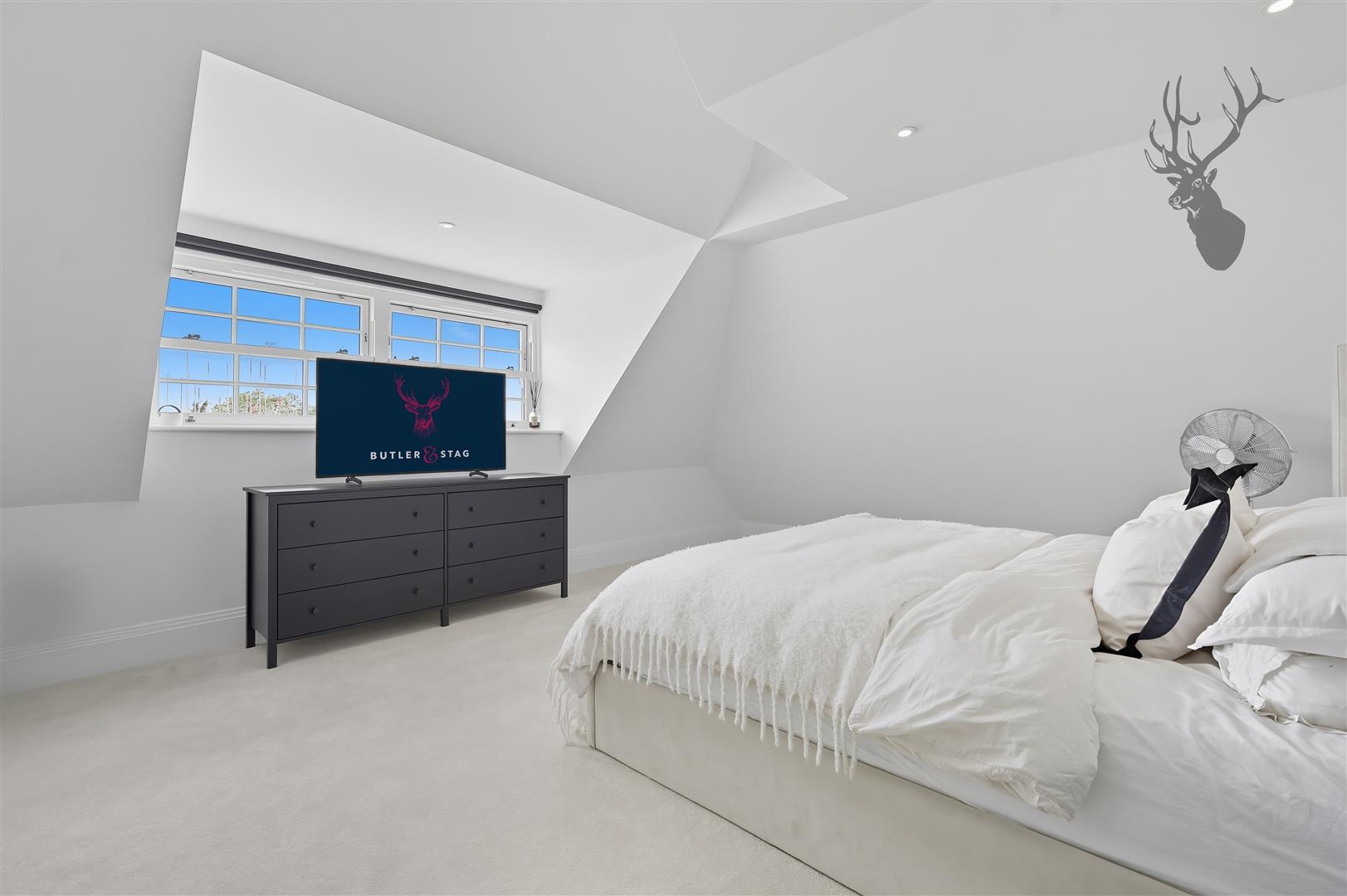 3 bedroom flat for sale, Manor Road, Chigwell, IG7, photo 19 of 20