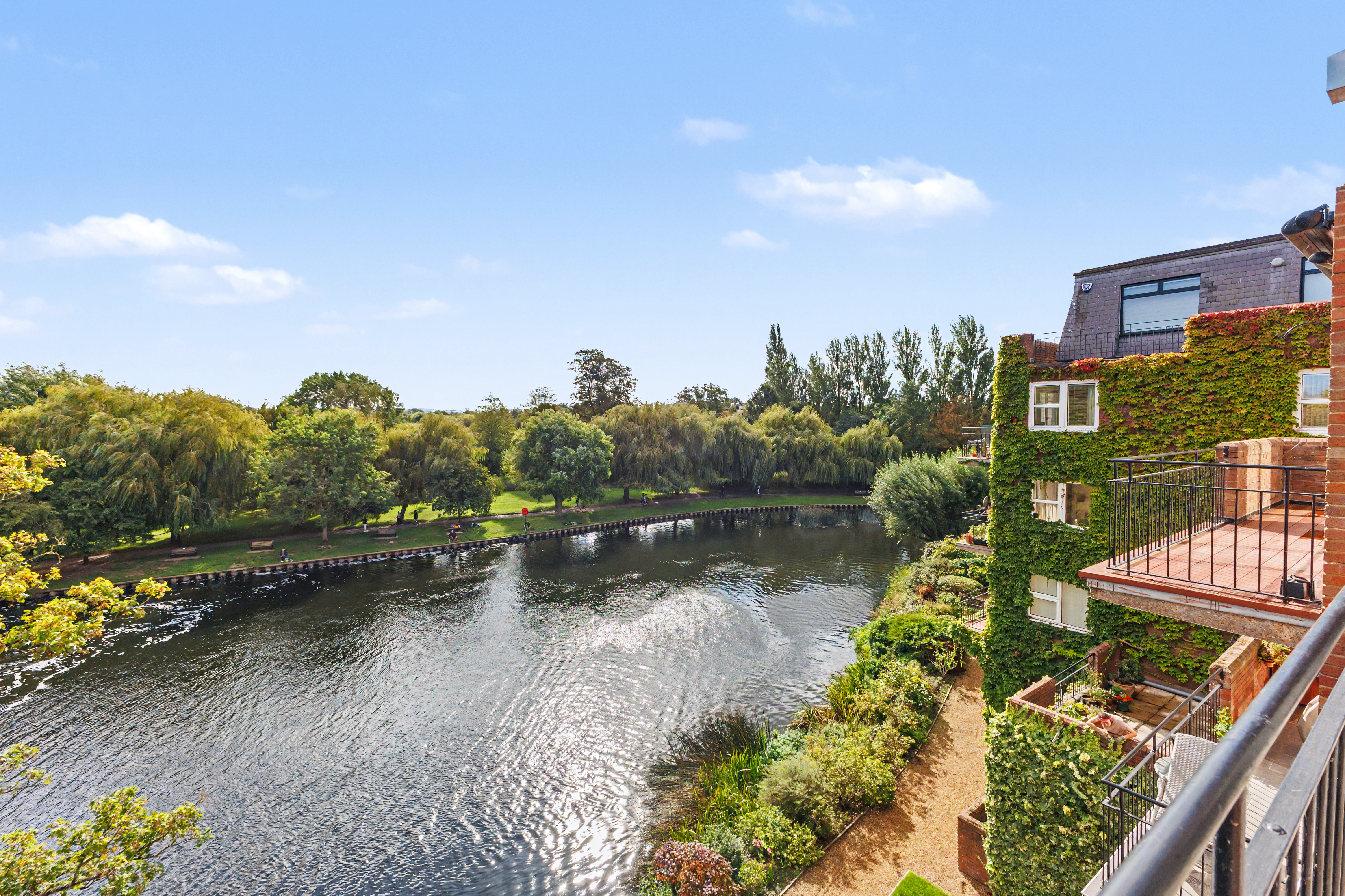 3 bedroom flat for sale, Lucys Mill Mill Lane, Stratford-Upon-Avon, CV37