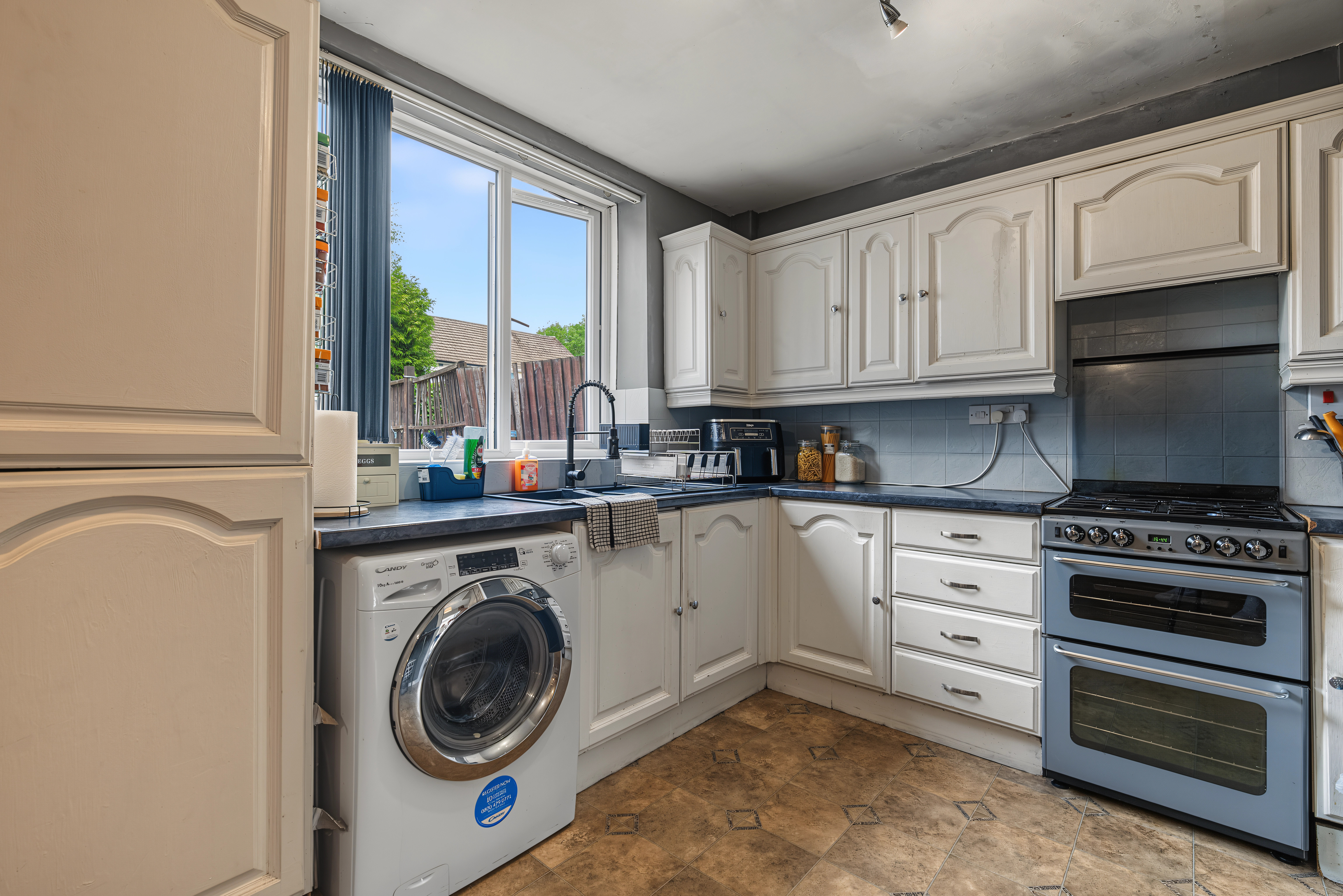 4 bedroom terraced house for sale, Shepherd Close, Coventry, CV4, photo 4