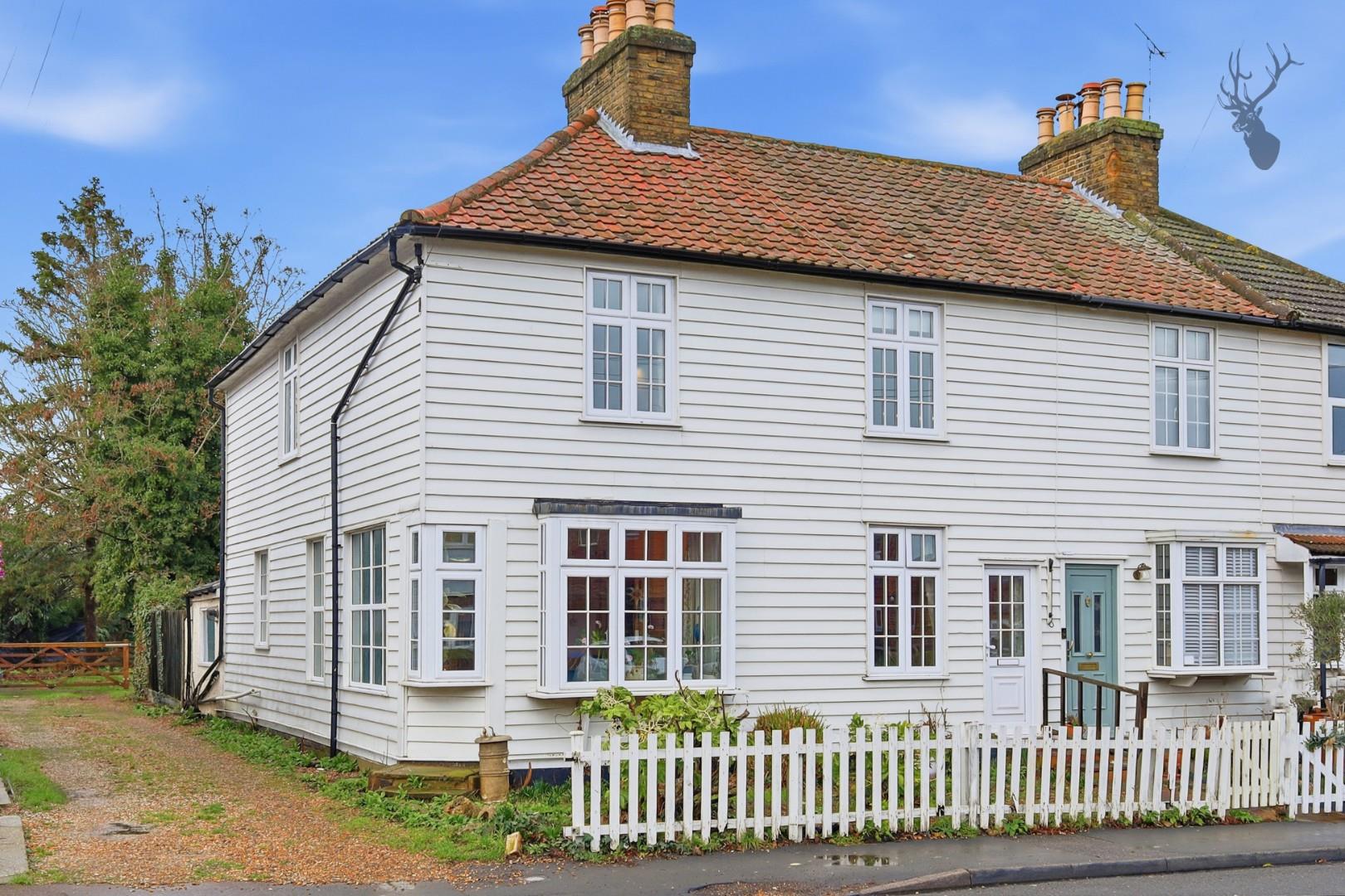 3 bedroom end of terrace house for sale, Lambourne Road, Chigwell, IG7