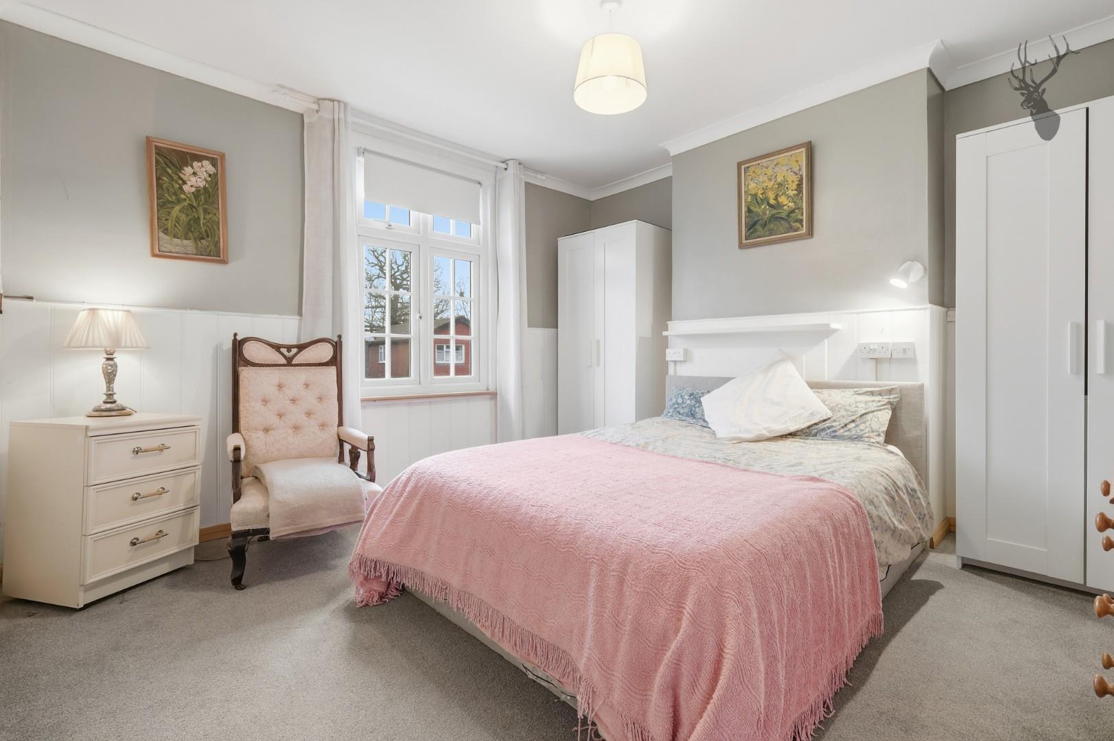 3 bedroom end of terrace house for sale, Lambourne Road, Chigwell, IG7, photo 13 of 20