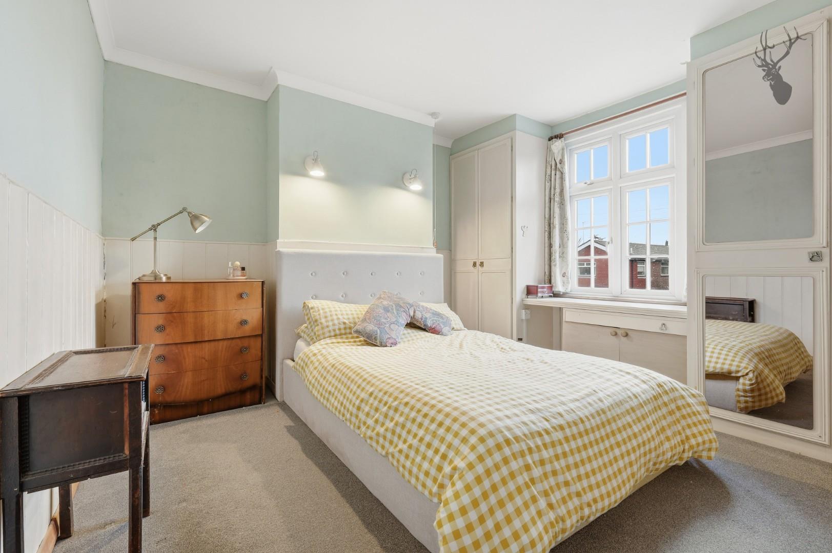 3 bedroom end of terrace house for sale, Lambourne Road, Chigwell, IG7, photo 14 of 20