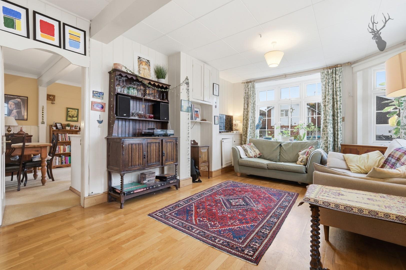 3 bedroom end of terrace house for sale, Lambourne Road, Chigwell, IG7, photo 5