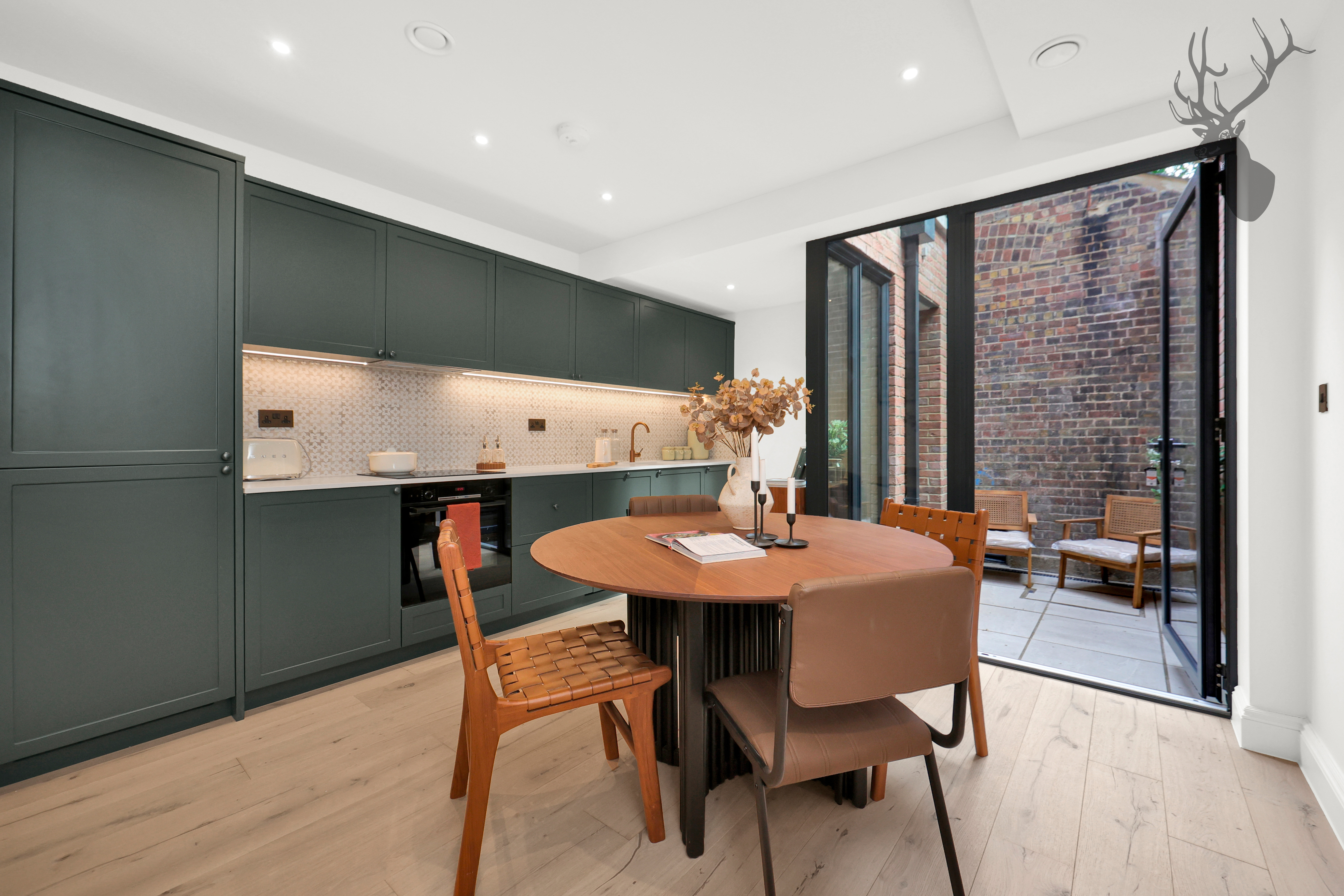 3 bedroom end of terrace house for sale, Morris Road, London, E14, photo 3