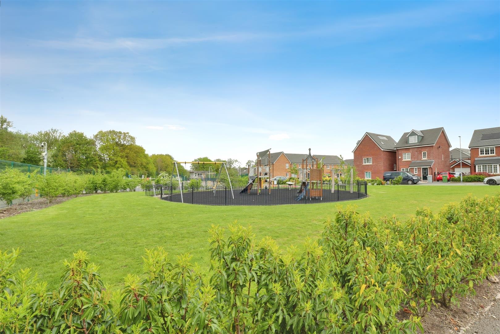 4 bedroom house for sale, Alfred Moseley Place, Stoke-On-Trent, ST7, photo 2