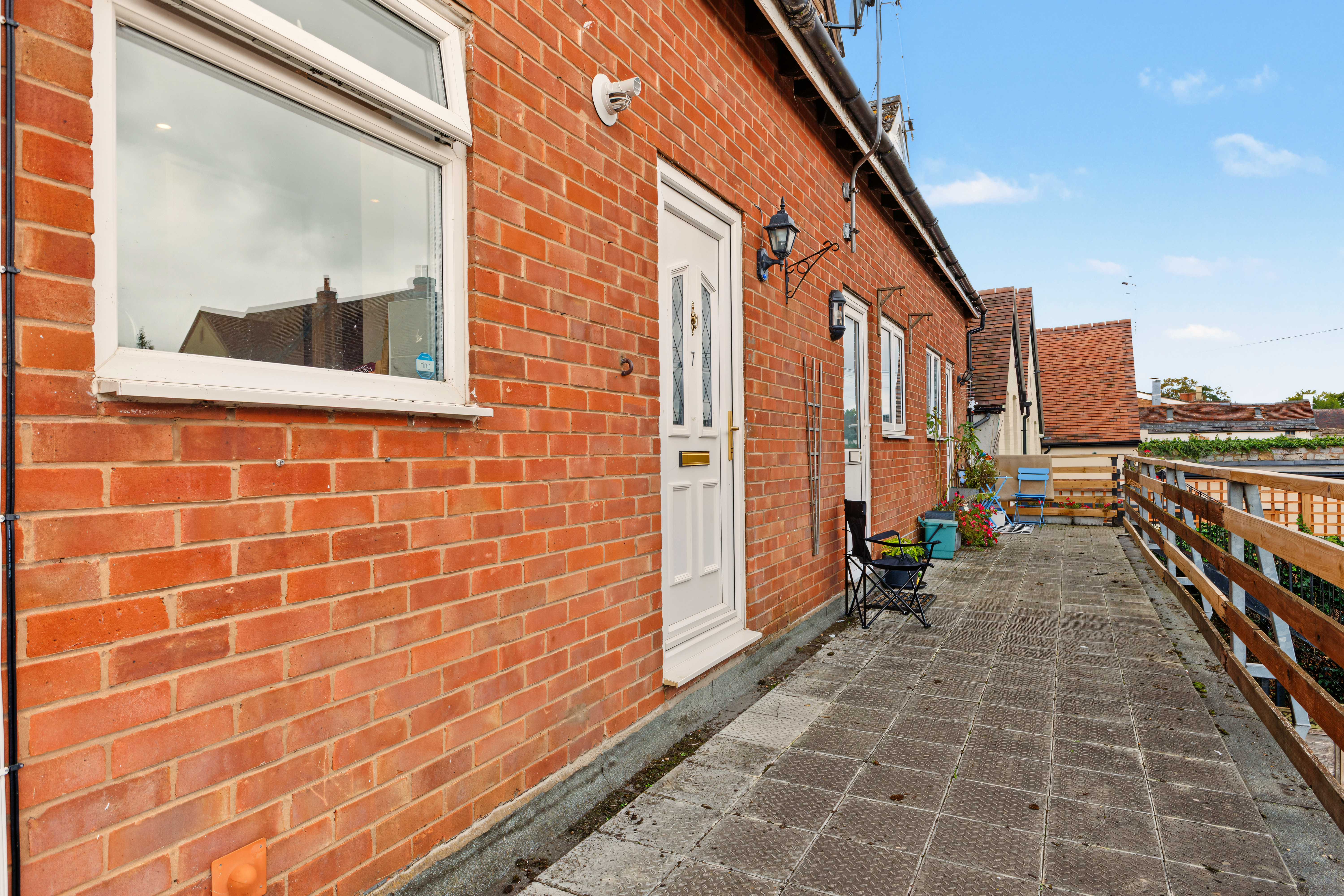 2 bedroom flat for sale, Saxon Court High Street, Alcester, B50