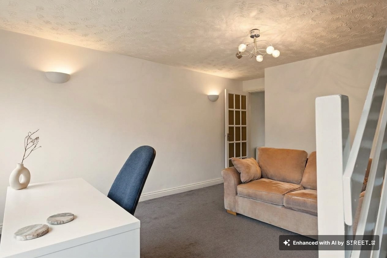 2 bedroom flat for sale, Saxon Court High Street, Alcester, B50