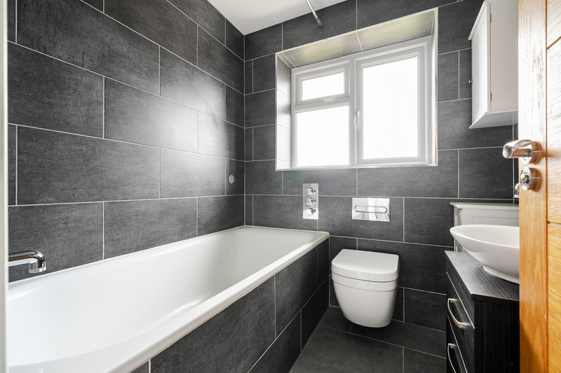 4 bedroom for sale, The Finches, Sittingbourne, ME10