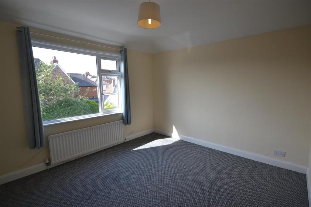 2 bedroom semi detached house for sale, White Street, Leicester, LE8, photo 7 of 11