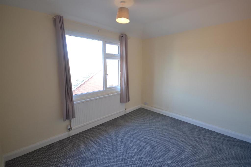 2 bedroom semi detached house for sale, White Street, Leicester, LE8, photo 8 of 11