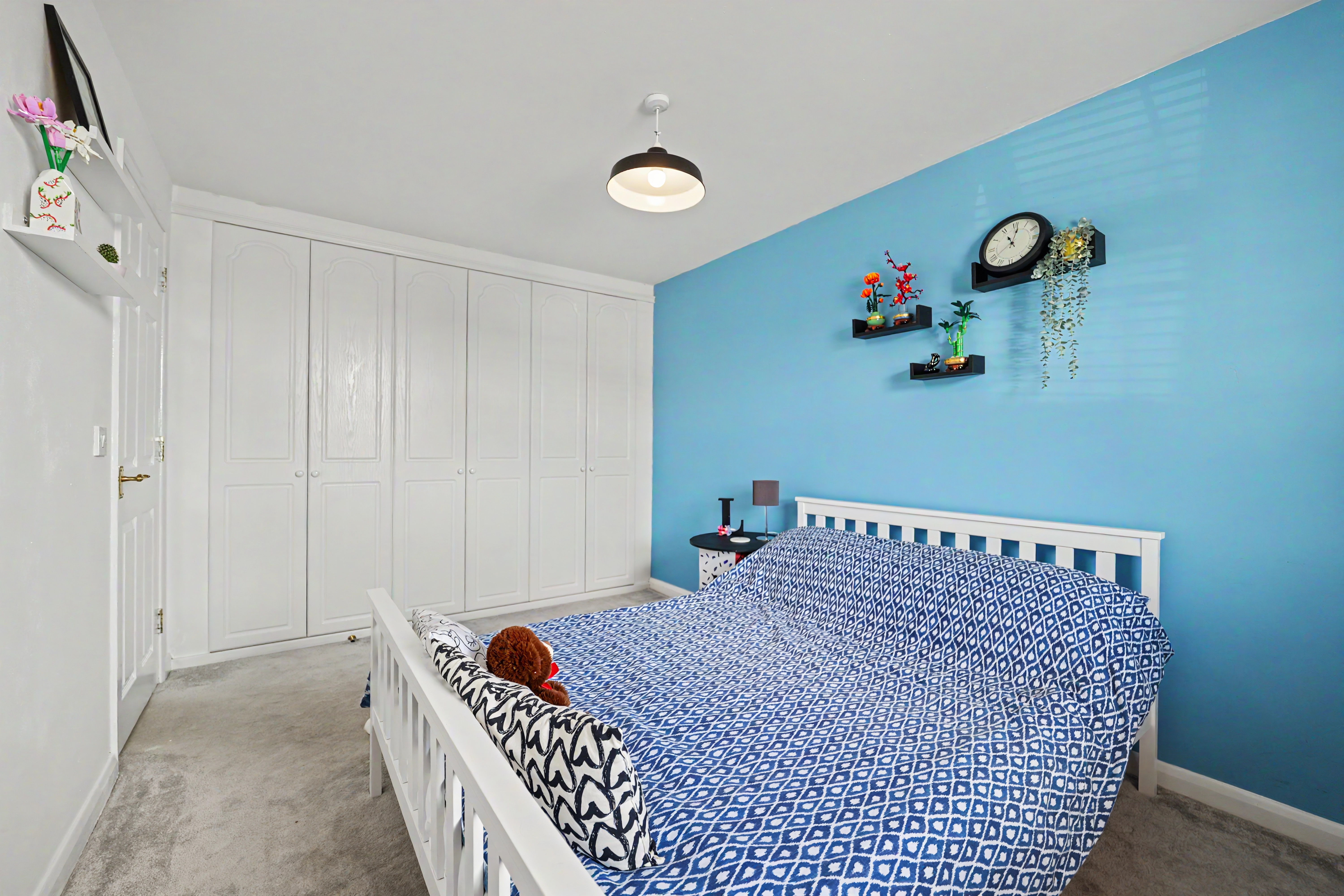 3 bedroom semi detached house for sale, Weare Close, Leicester, LE7