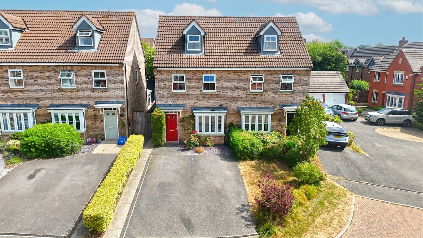 3 bedroom semi detached house for sale, Weare Close, Leicester, LE7