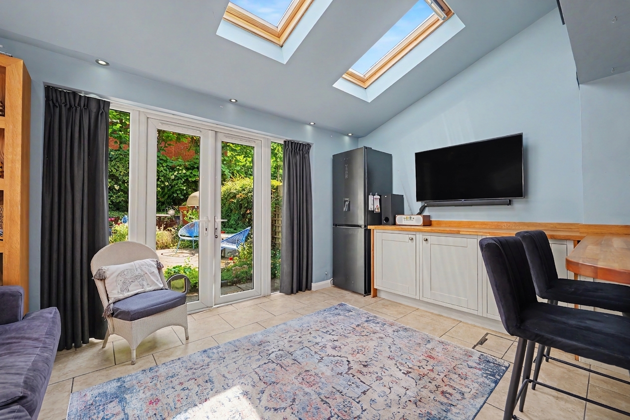 3 bedroom semi detached house for sale, Weare Close, Leicester, LE7