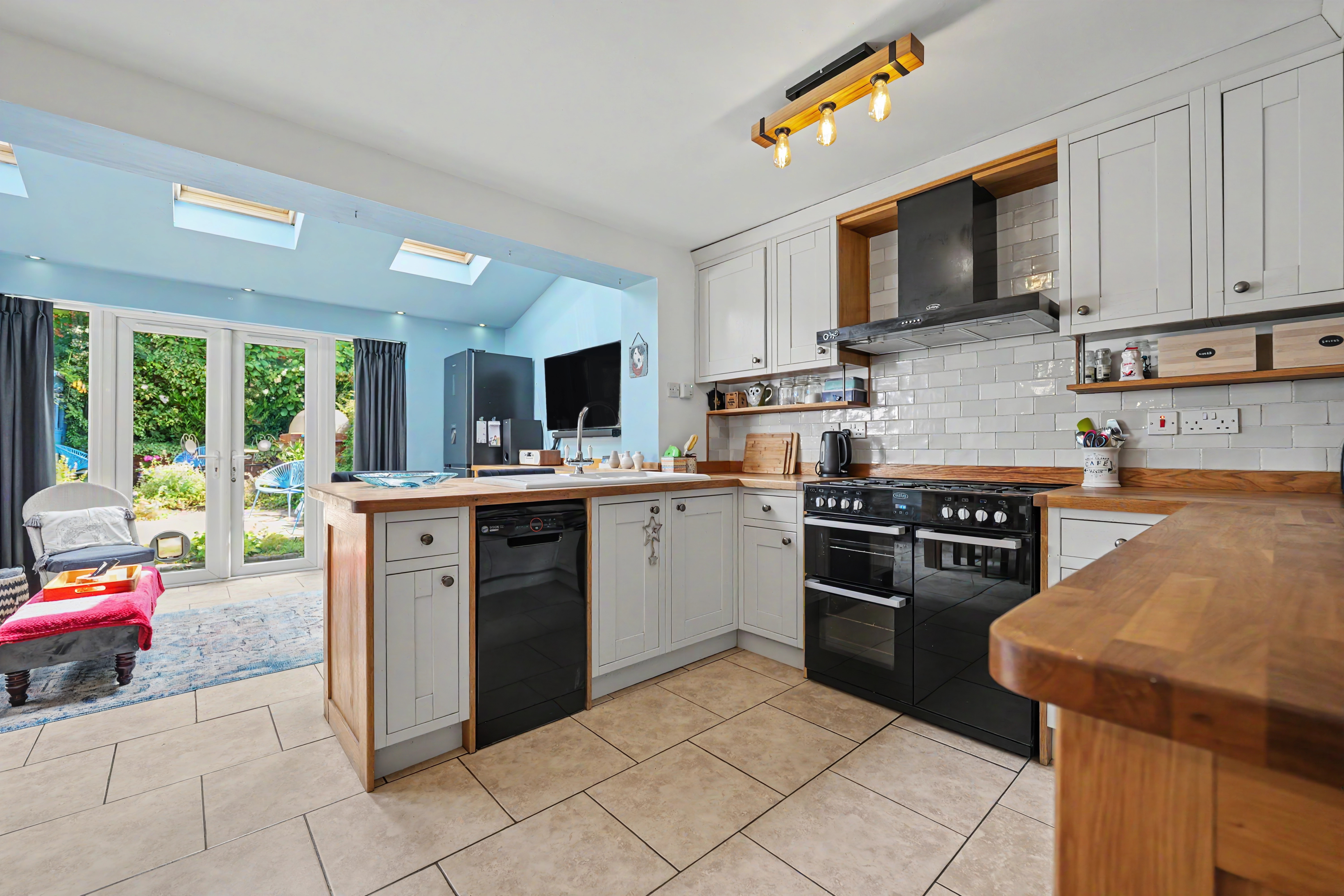 3 bedroom semi detached house for sale, Weare Close, Leicester, LE7