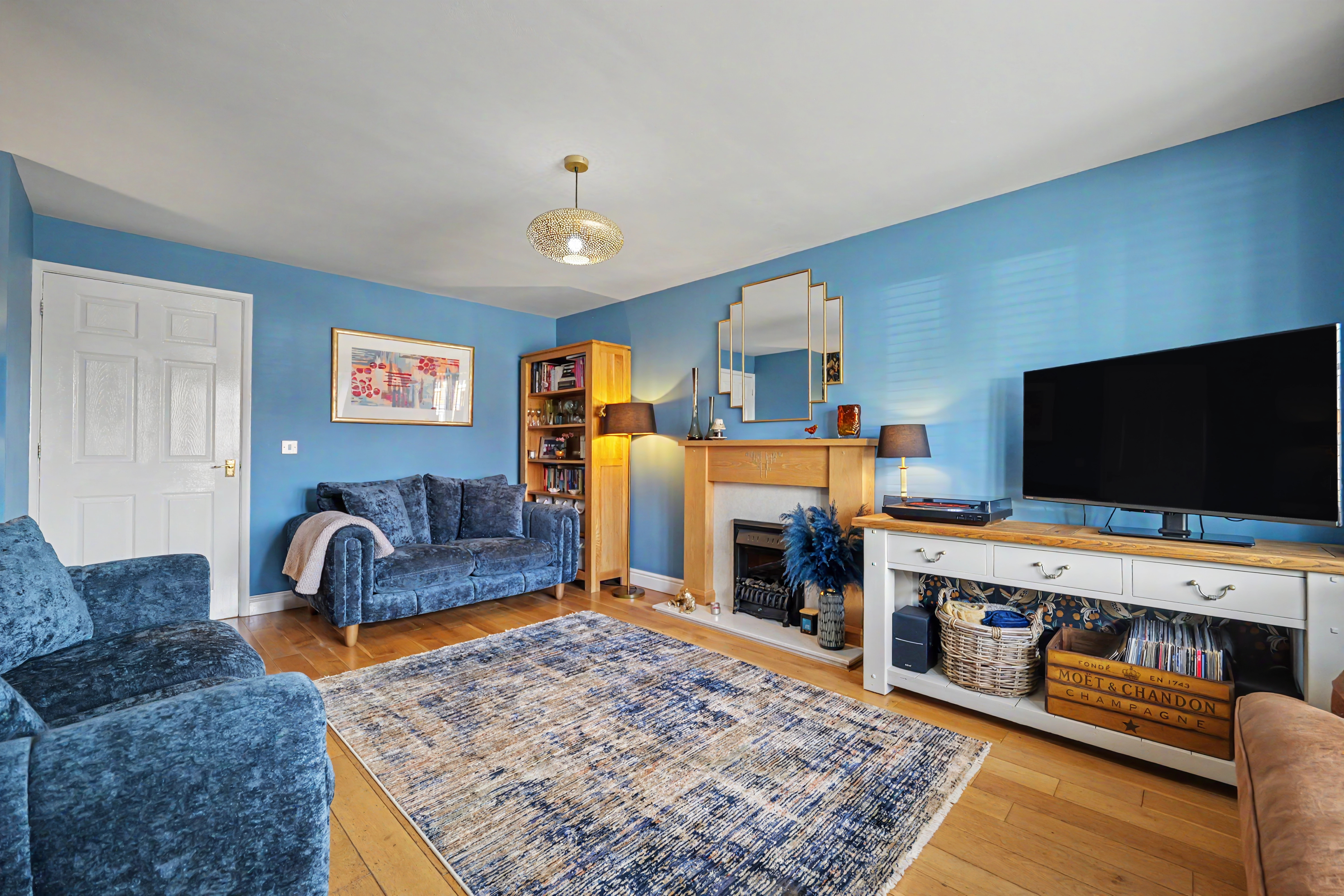3 bedroom semi detached house for sale, Weare Close, Leicester, LE7