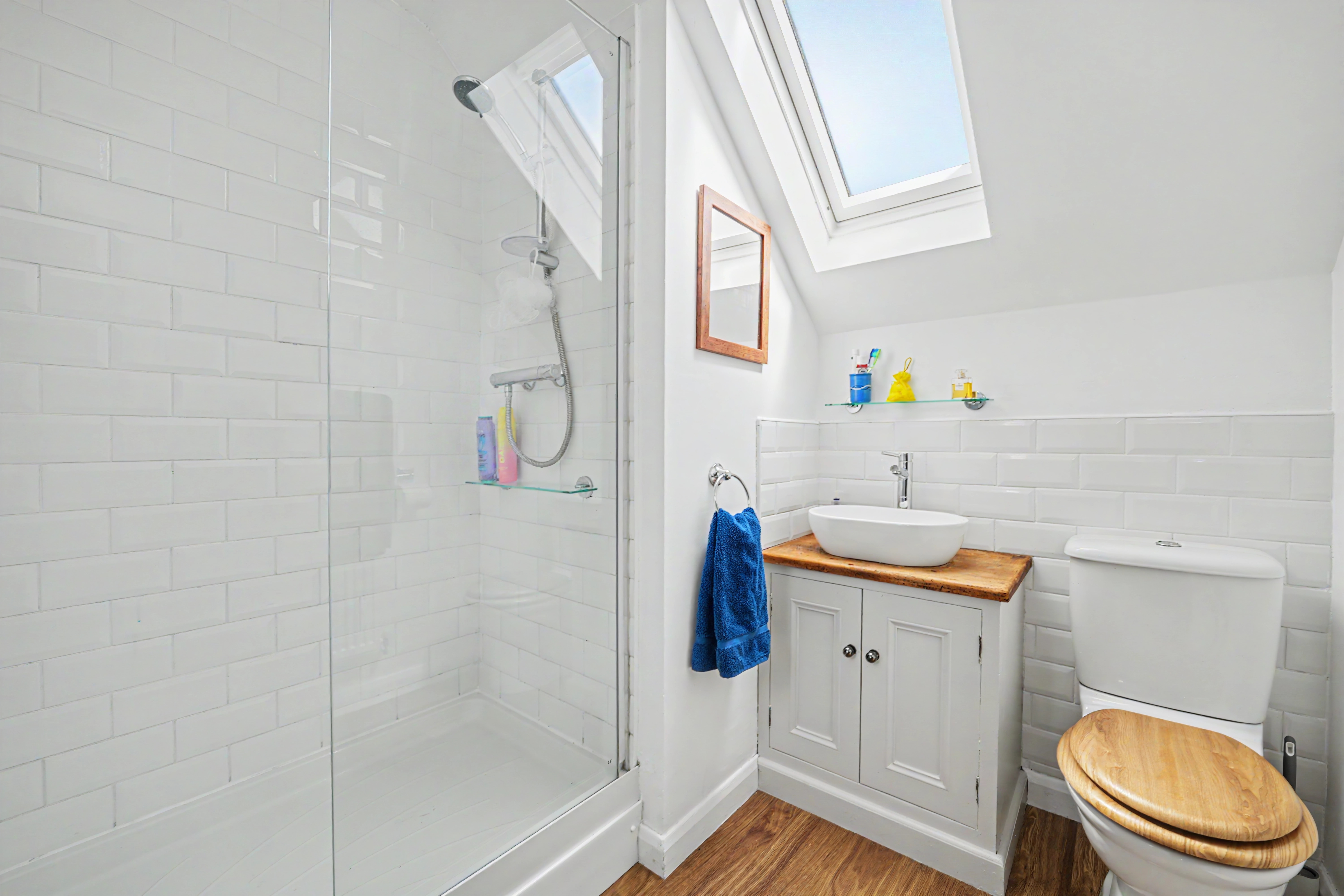 3 bedroom semi detached house for sale, Weare Close, Leicester, LE7