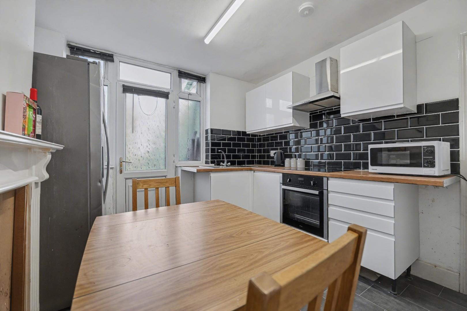 3 bedroom mid-terraced house for sale, Sewall Highway, Coventry, CV6