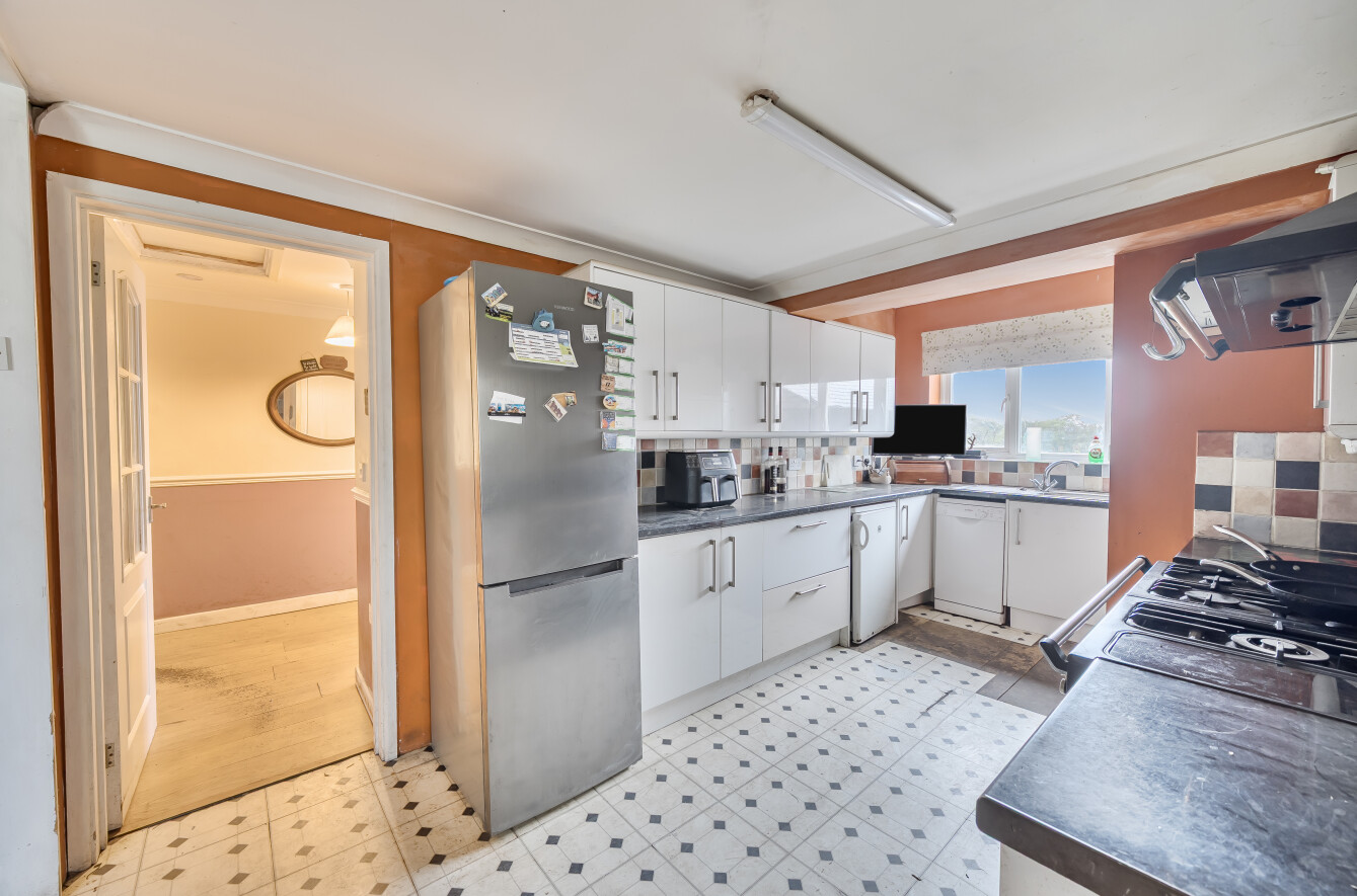 4 bedroom detached bungalow for sale, Caegwyllt, Kidwelly, SA17