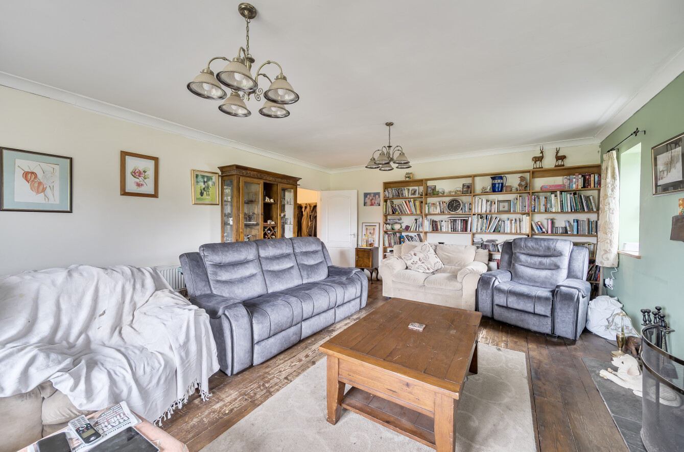 4 bedroom detached bungalow for sale, Caegwyllt, Kidwelly, SA17