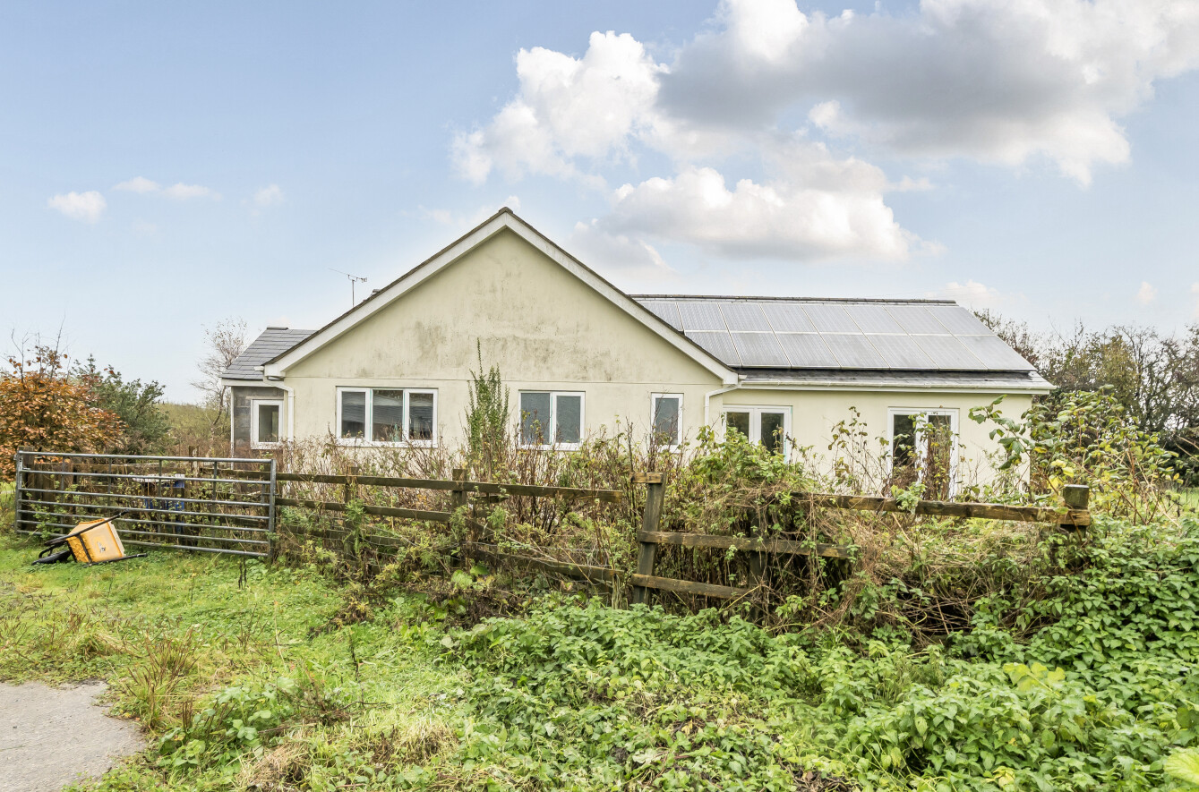 4 bedroom detached bungalow for sale, Caegwyllt, Kidwelly, SA17
