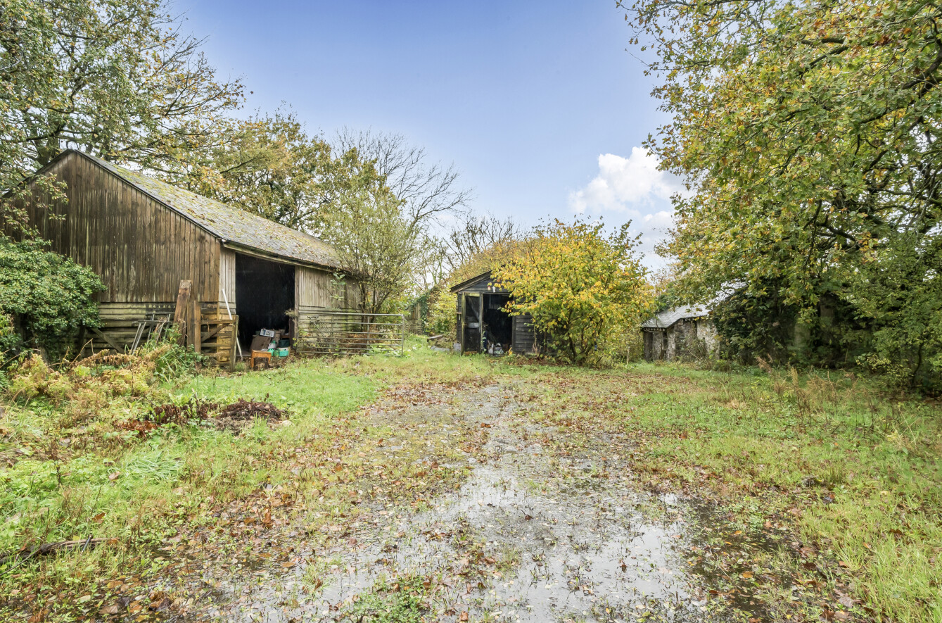 4 bedroom detached bungalow for sale, Caegwyllt, Kidwelly, SA17