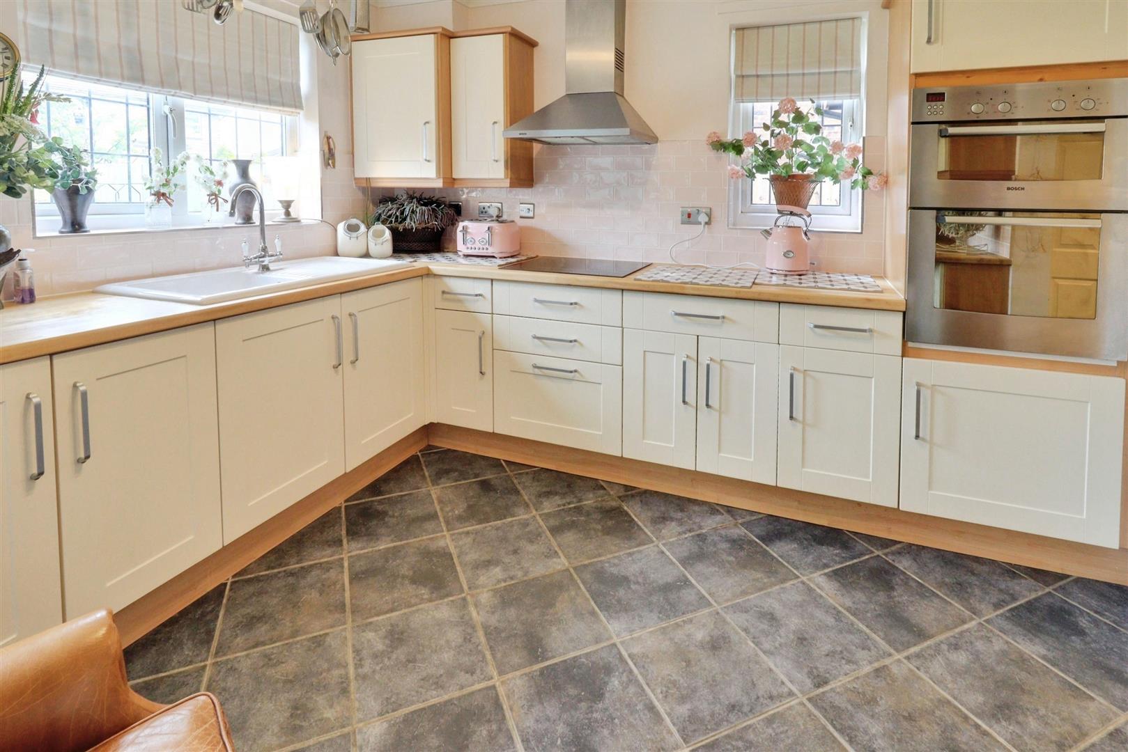 4 bedroom house for sale, Oakhurst Drive, Crewe, CW2, photo 11 of 20