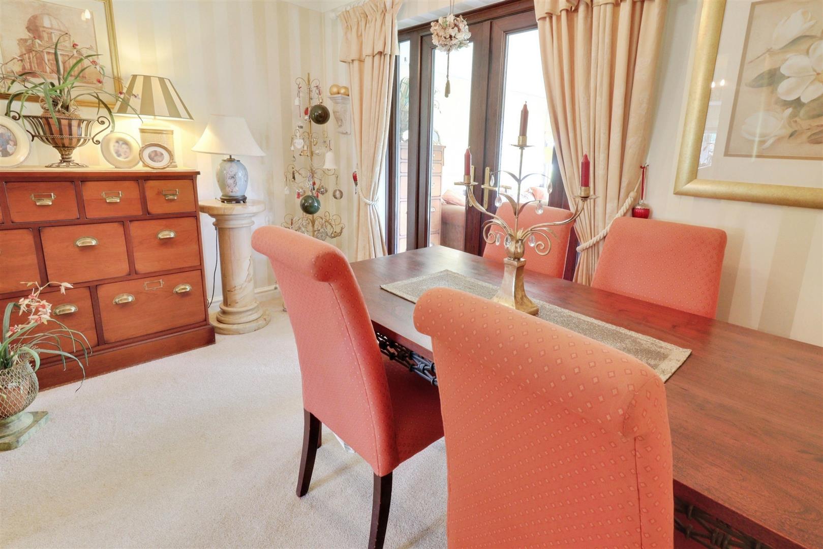 4 bedroom house for sale, Oakhurst Drive, Crewe, CW2, photo 4