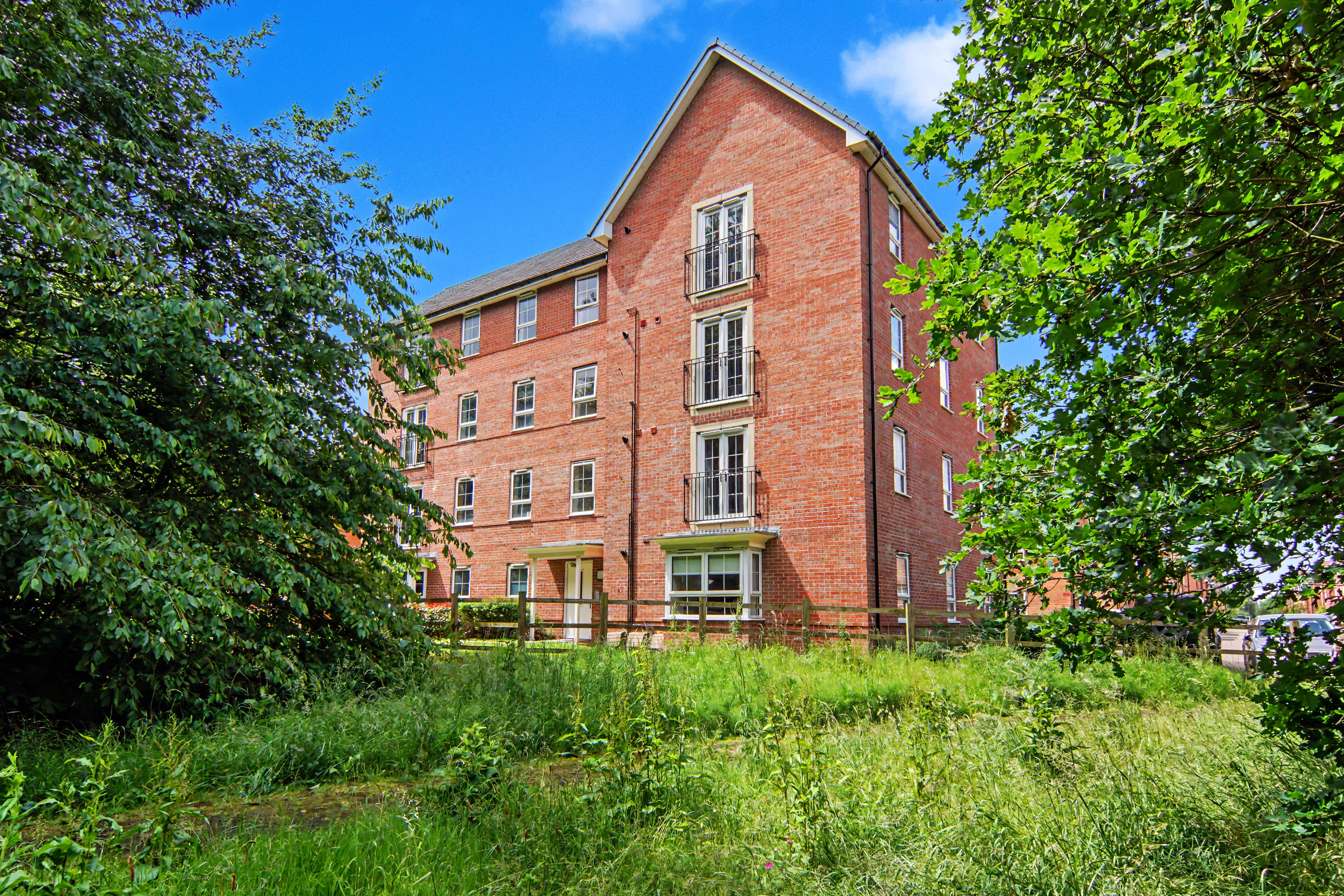 2 bedroom ground floor flat for sale, Mistle Court, Coventry, CV4, photo 1