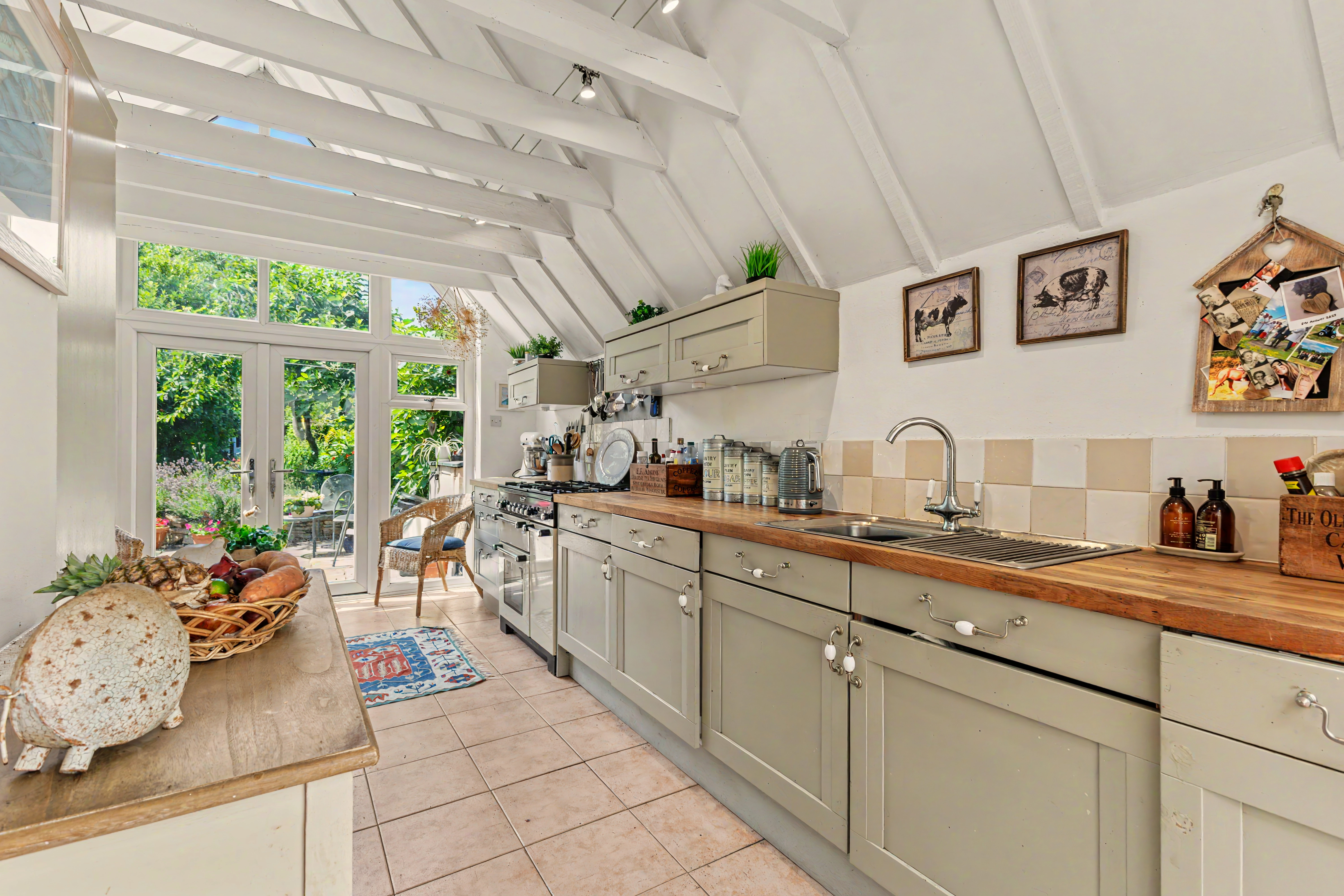 3 bedroom terraced house for sale, High Street, Pershore, WR10